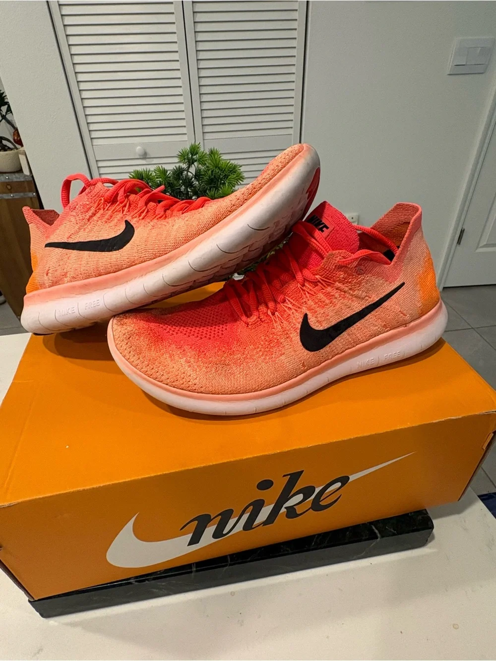 Nike Women’s Free RN Flyknit Running Shoes - Pink/Orange/Coral *Rare* Sz 7.5